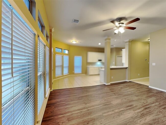 Building Photo - 1451 Sand Lake Ln