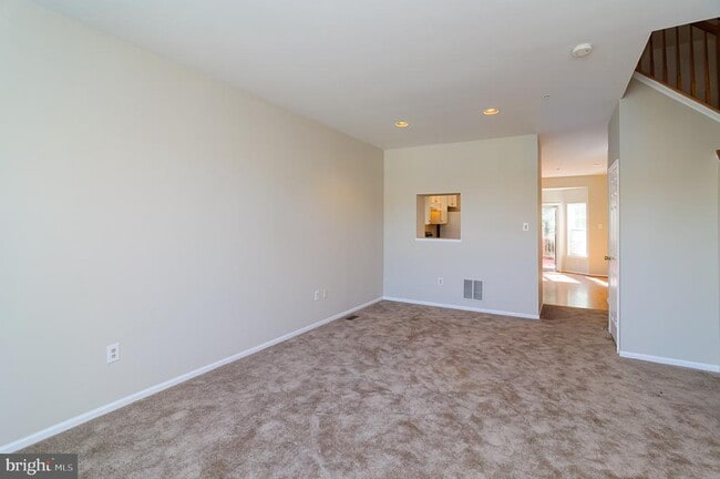 Building Photo - 8459 Gold Sunset Way