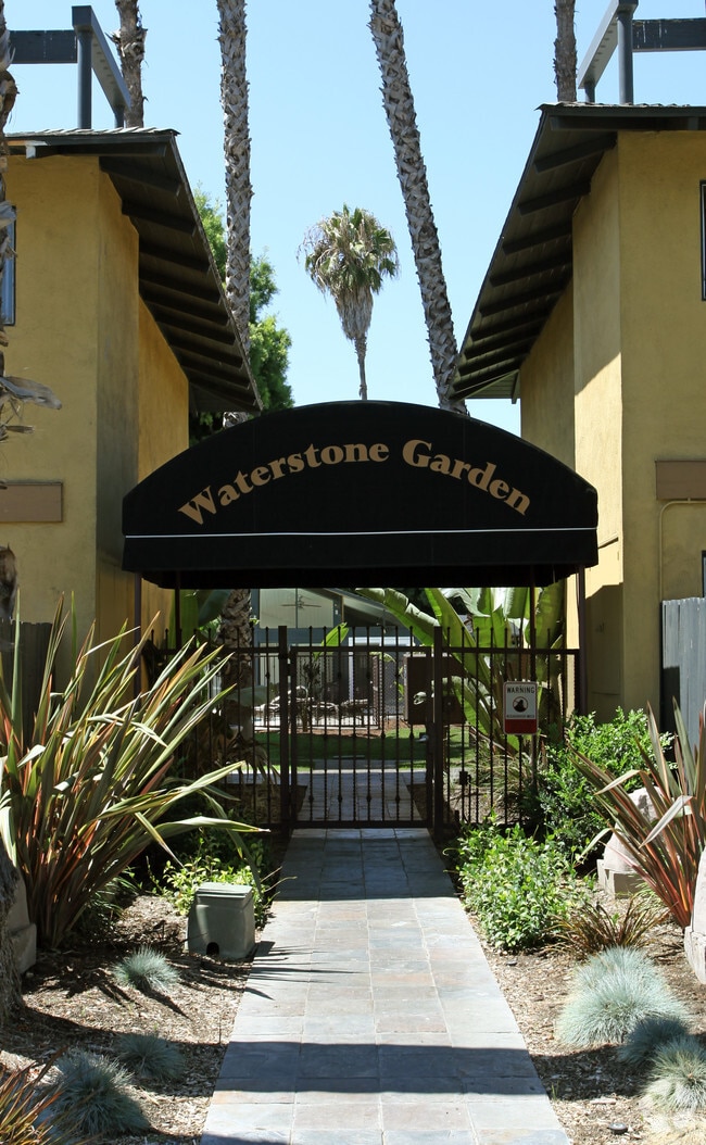 Foto del edificio - Waterstone Garden