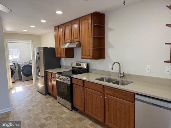 Foto del edificio - 18 N C and P Ln