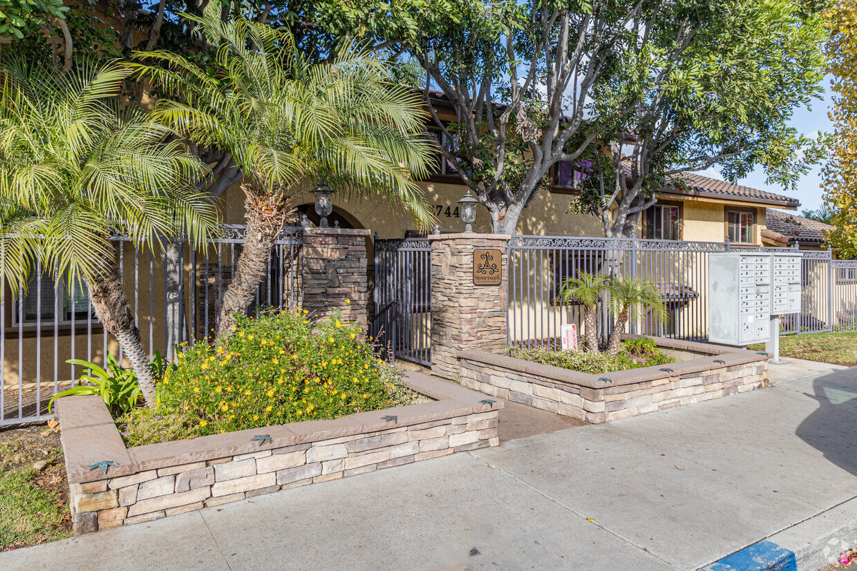 Entrance - Stonemark at Golden Hill