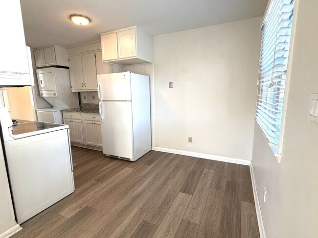 Foto del edificio - 4490 Lookout Rd