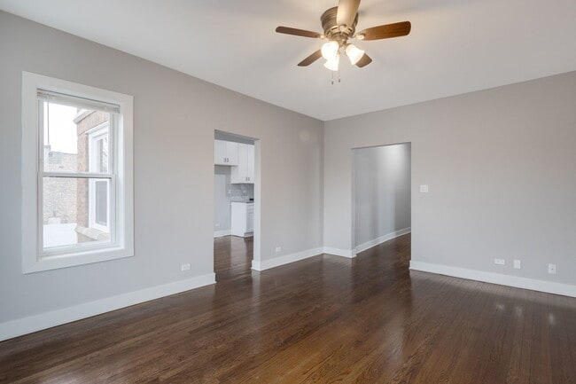 Building Photo - 8024 S Ellis Ave