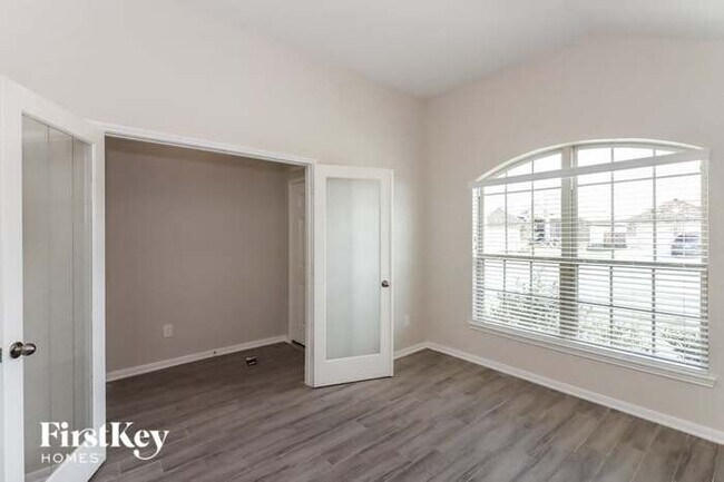 Foto del edificio - 3118 Zachary Bay Ln