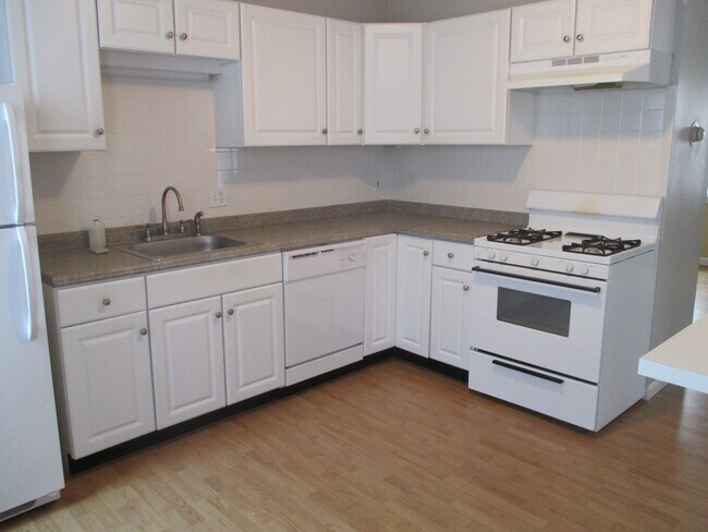 Foto del edificio - 141 Bath St