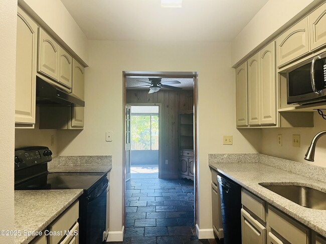 Foto del edificio - 4719 Chicago St