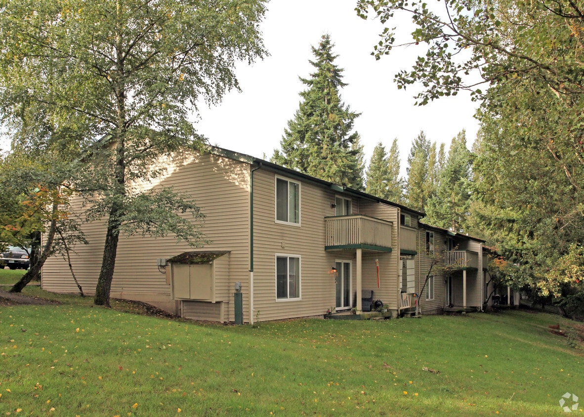 Building Photo - Meadow Park Garden Court