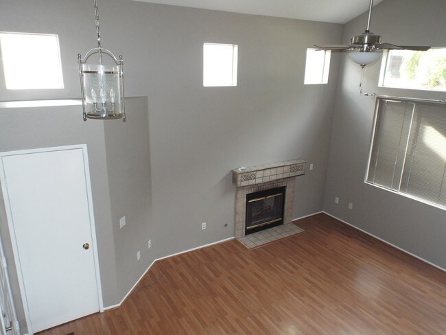 Foto del edificio - 24802 Shady Pine Ct