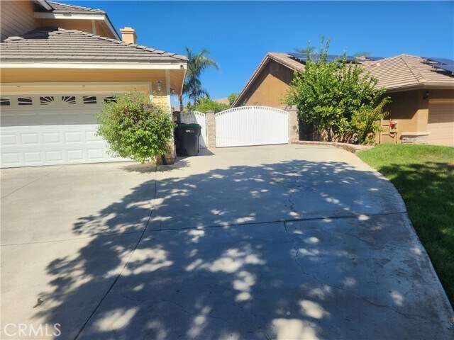 Building Photo - 2540 Cottage Dr