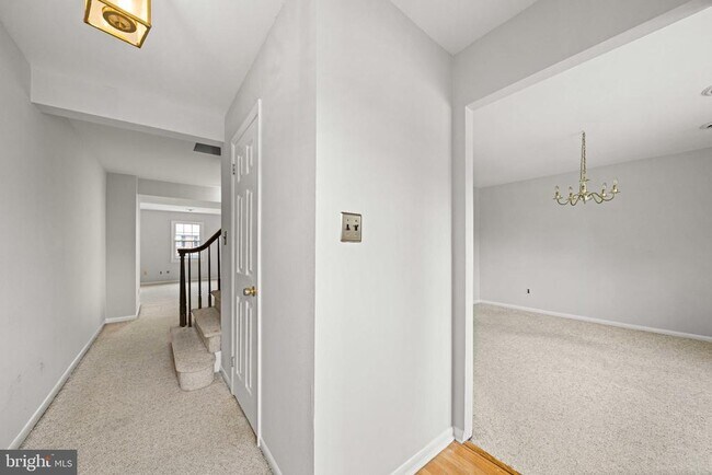 Foto del edificio - 132 E Green Valley Cir