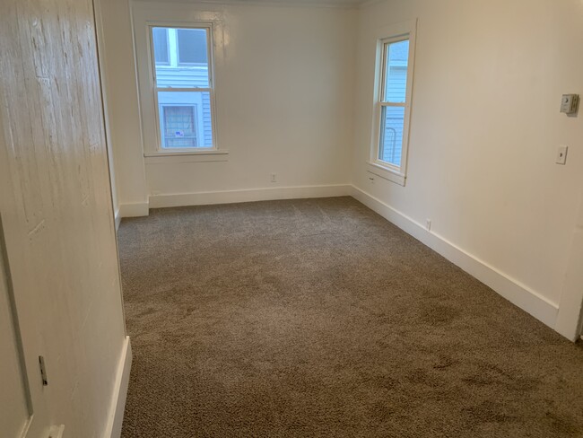 Foto del edificio - 422 E Jefferson St