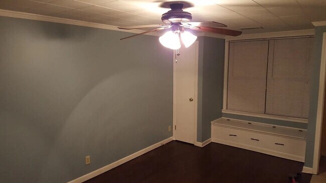 Foto del edificio - 6248 Brightwood Dr