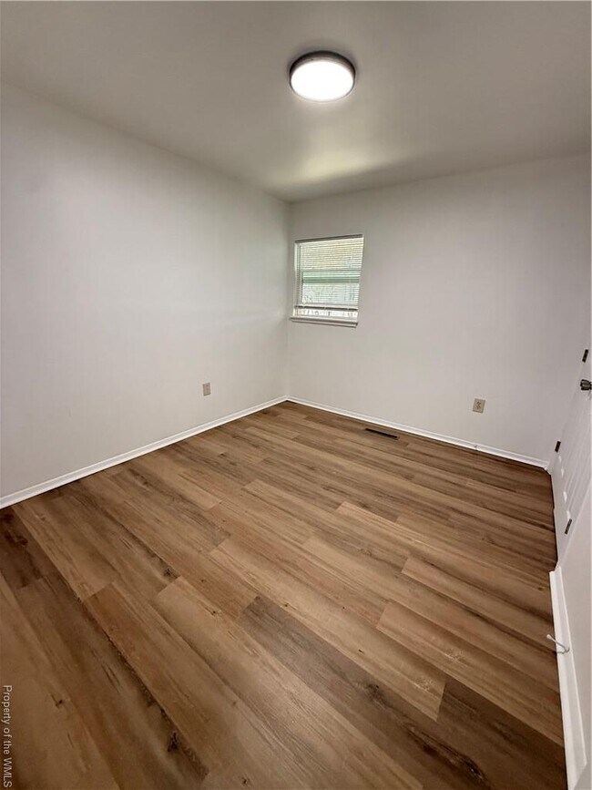 Foto del edificio - 319 Main St