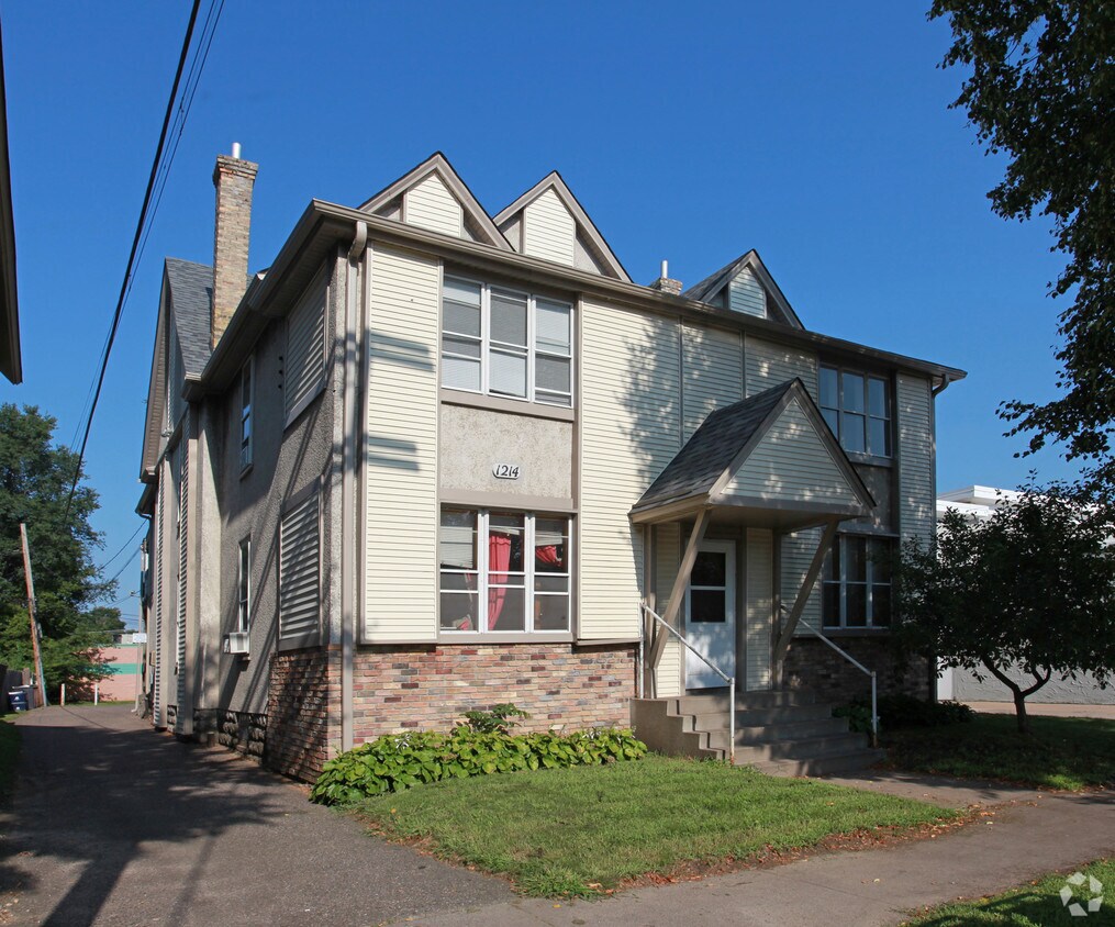 Primary Photo - 1214 3rd St NE