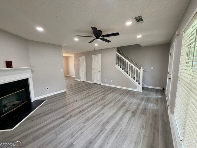 Foto del edificio - 3354 Waggoner Ln