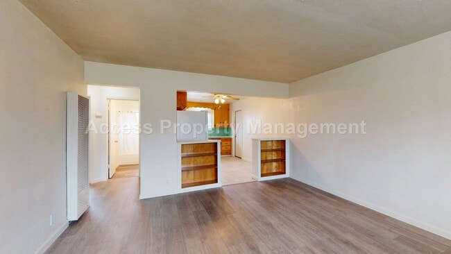 Building Photo - 143 Marilyn Ave