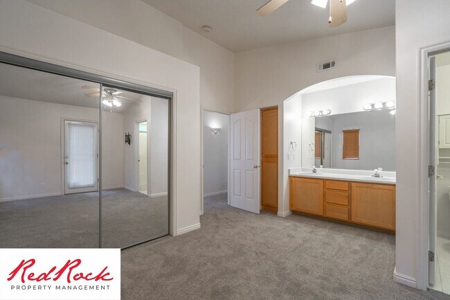 Foto del edificio - 3 Bed 2 Bath Home in Ivins with Views of Red Mountain