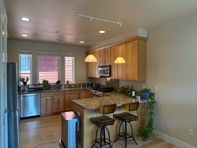 Foto del edificio - 2456 N Bogus Basin Rd