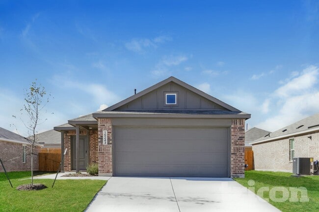 Building Photo - 15243 Bullfighter Blvd