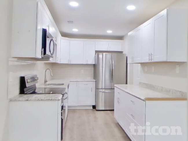 Building Photo - 13032 Thyme Ct