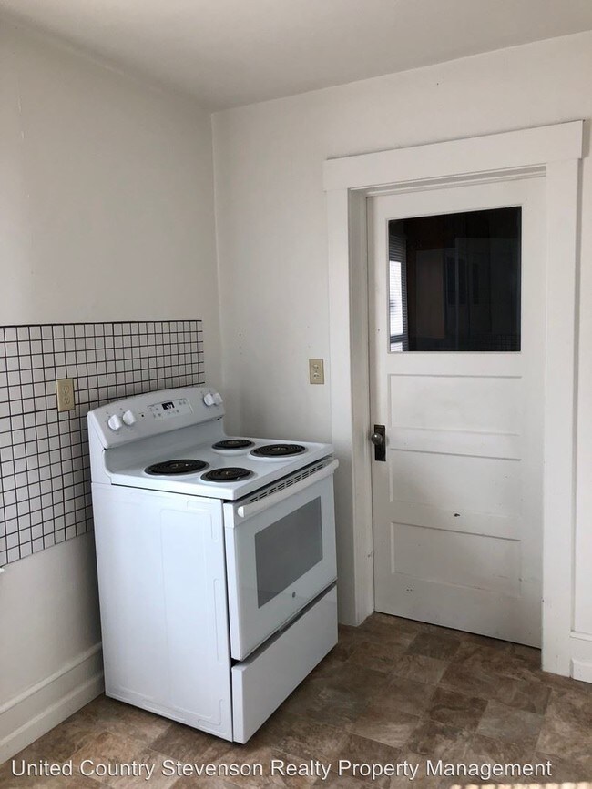 Building Photo - 2 br, 1 bath House - 509 N East St