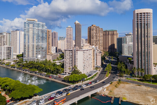 Aerial Photo - Harbor View Plaza