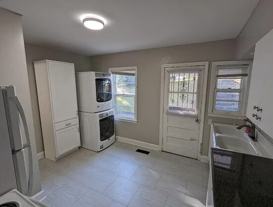 Photo - 3211 Pinewood Ave Townhome