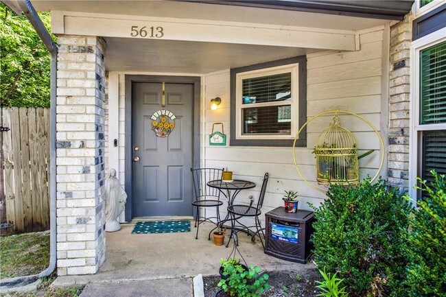 Building Photo - 5613 Stone Meadow Ln