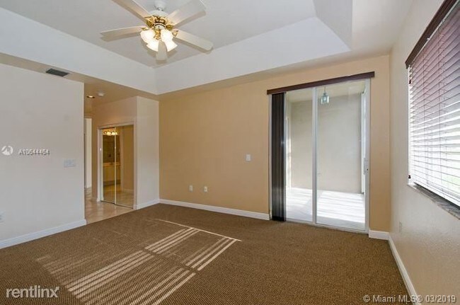 Building Photo - 2 br, 2 bath  - 7981 Exeter Blvd W