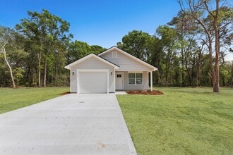 Building Photo - 151 Arabian Ln