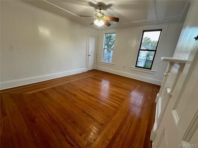 Building Photo - 118 W Main St