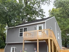 802 Decatur St