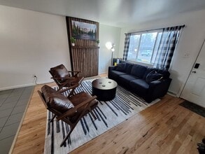 Building Photo - 2172 Reed Dr