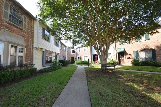 Foto del edificio - 14357 Lost Meadow Ln