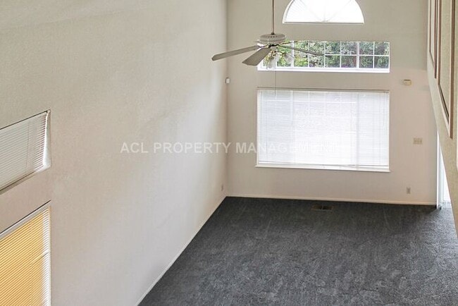 Building Photo - Beautiful, Serene and Perfectly Located Li...