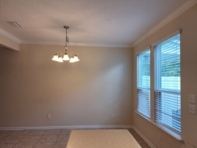 Foto del edificio - Townhome in Durbin Crossing