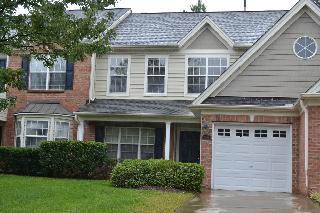 Foto principal - 9508 Lost Key Ct