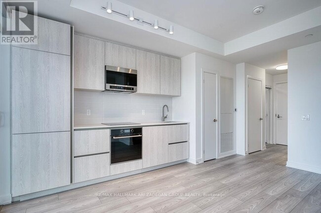 Building Photo - 120 Broadway Ave