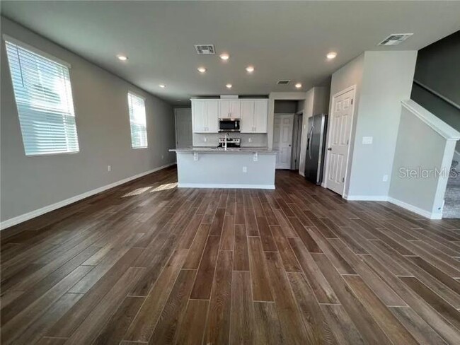 Building Photo - 756 Legacy Dr