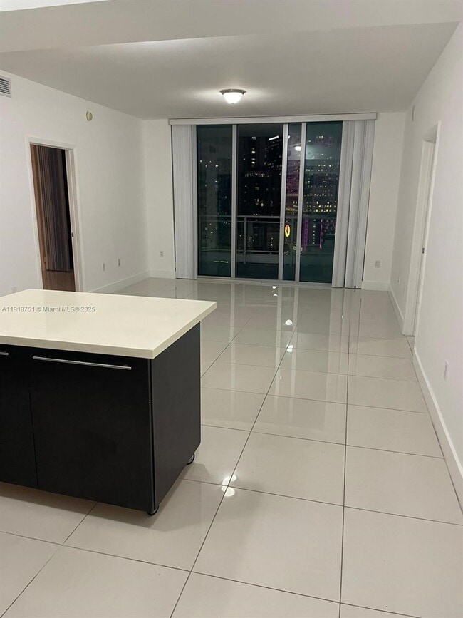 Foto del edificio - 90 SW 3rd St