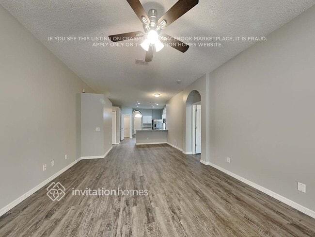 Building Photo - 10332 Goldenbrook Way