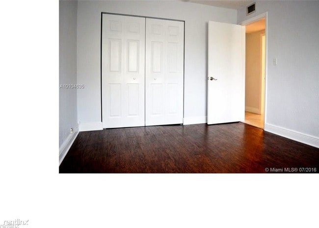 Building Photo - 2 br, 1 bath Condo - 290 Navarre Ave Apt 305