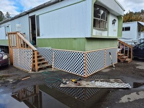 Building Photo - 5461 SW Grange Rd Building Photo - 5461 SW Grange Rd