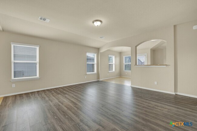 Foto del edificio - 1512 Doncaster Dr