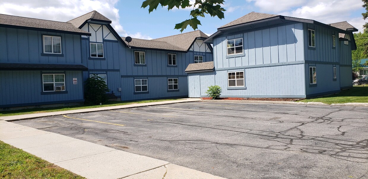 Building Photo - 1205 Cedar St