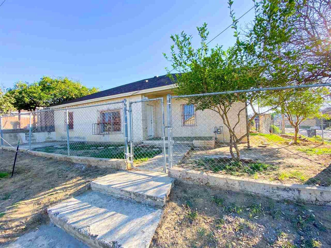 Foto principal - 1001 Okane St