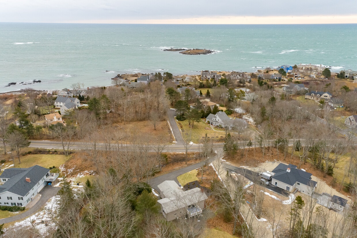 290 Ocean Ave, Kennebunkport, ME 04046 House for Rent in