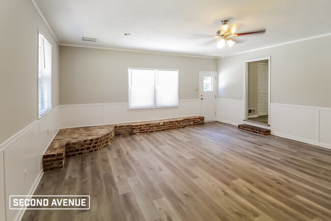 Foto del edificio - 721 Bluebird Dr SE