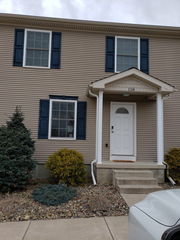 158 Cortland Dr, Danville, PA 17821 Townhome Rentals in Danville PA