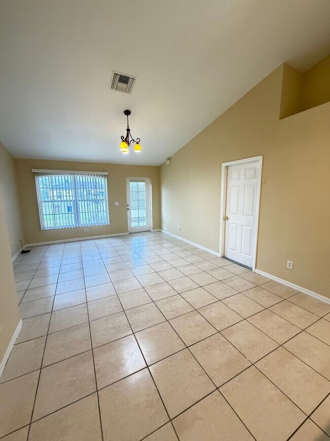 Building Photo - Now Available — Charming Single-Family Home